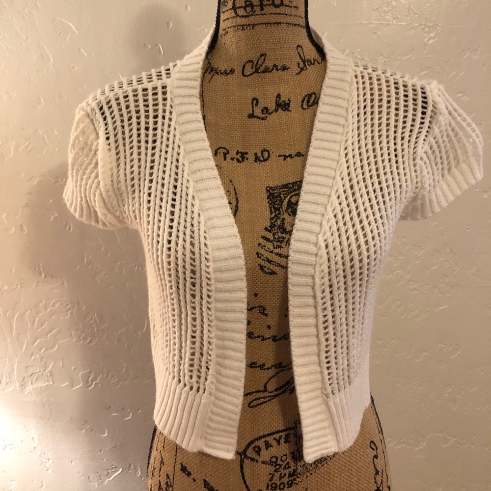 Mingle-2 open stitch cropped shrug, size medium